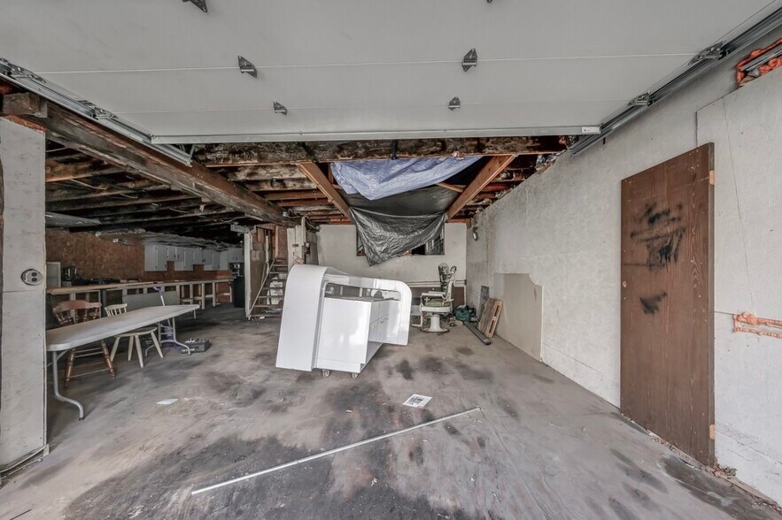 More Photos Of 317 S 10th Ave, Scranton Warehouse For Sale