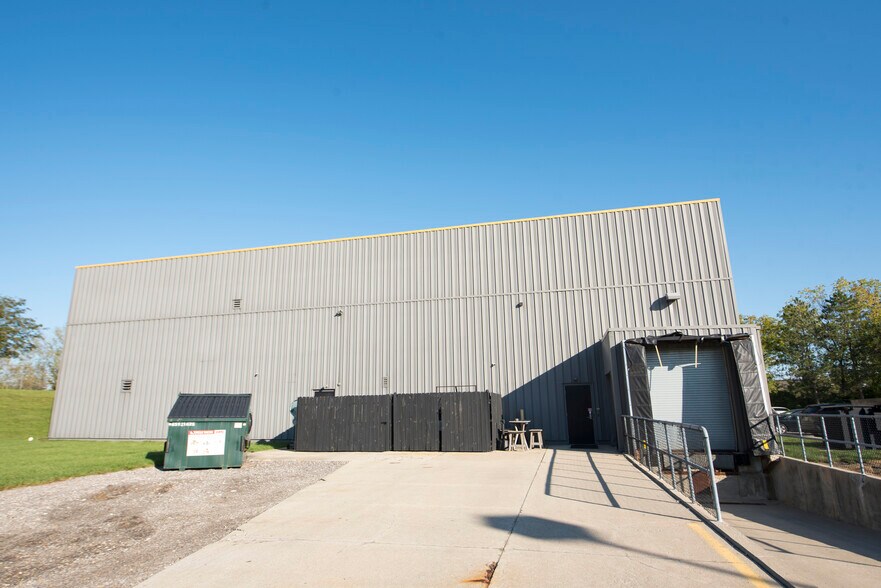 More Photos Of 6141 Avery Rd, Dublin Warehouse For Sale