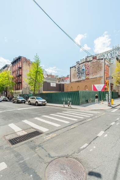 More Photos Of 48 E 7th St, New York Apartments For Sale