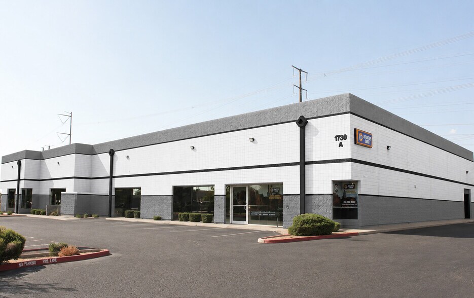 More Photos Of 1730 W Sunrise Blvd, Gilbert Warehouse For Lease
