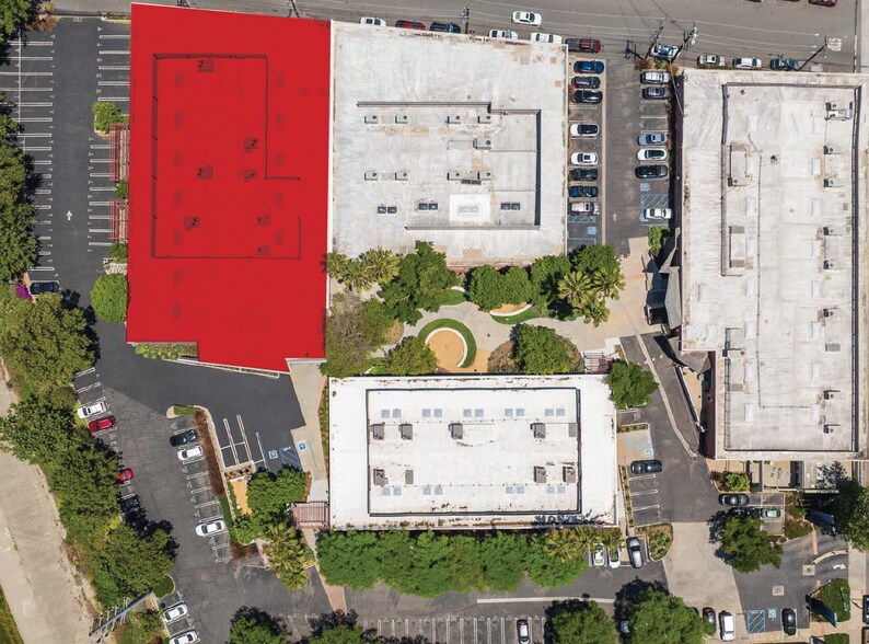 More Photos Of 10113 Jefferson Blvd, Culver City Warehouse For Lease