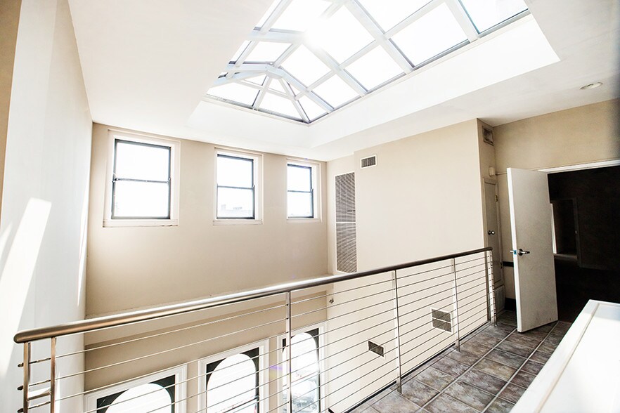 More Photos Of 1317-1319 26th Ave, Gulfport Office Residential For Lease