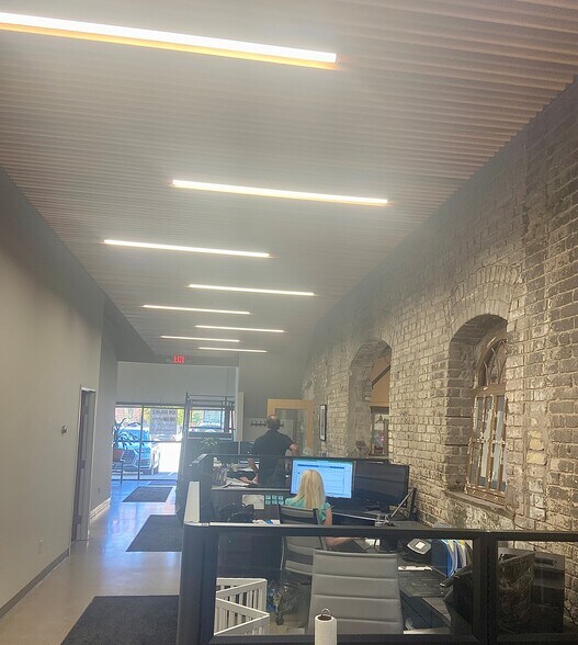 More Photos Of 2334 University Ave W, Saint Paul Office For Lease