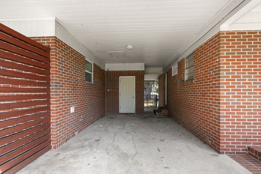 More Photos Of 9250 Untreiner Ave, Pensacola Office Residential For Sale