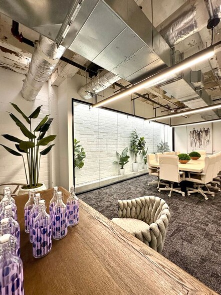 More Photos Of 2410 Polk St, Houston Office For Lease