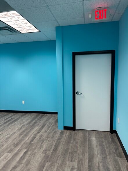 More Photos Of 4245 Johns Creek Pky, Suwanee Medical For Lease