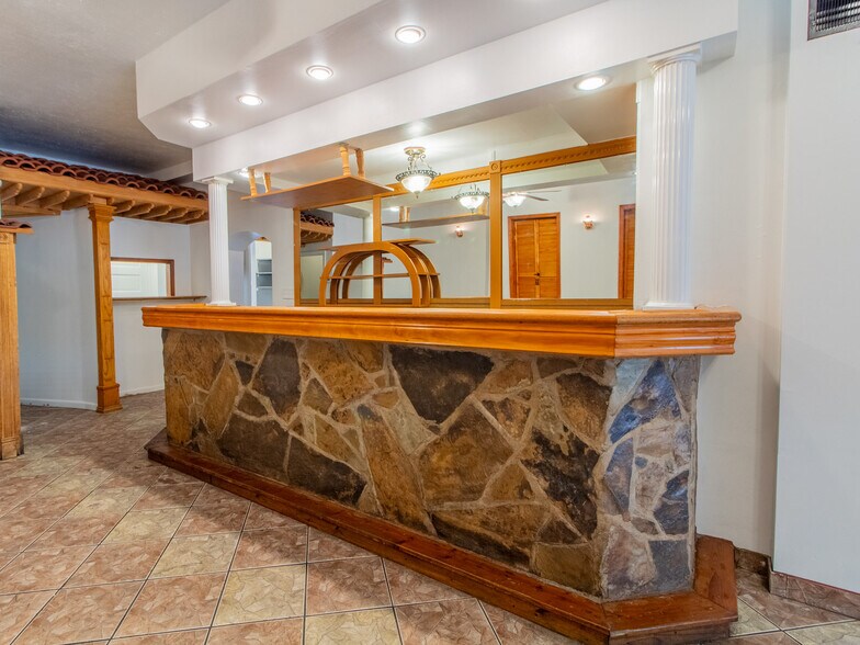 More Photos Of 6836 Gravois Ave, Saint Louis Multifamily For Lease