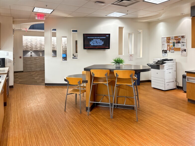 More Photos Of 11200 Broadway St, Pearland Coworking Space