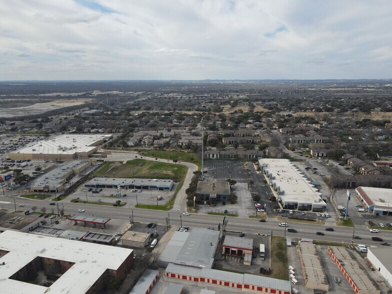 More Photos Of 12521 Nacogdoches Rd, San Antonio Medical For Lease