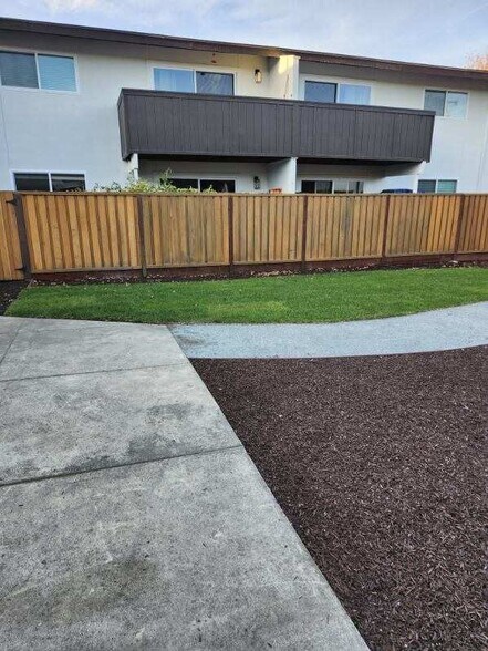 More Photos Of 7359 Boris Ct, Rohnert Park Apartments For Sale