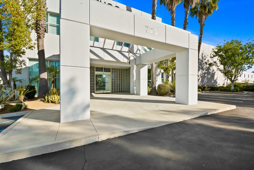 More Photos Of 725 Columbia St, Brea Warehouse For Lease