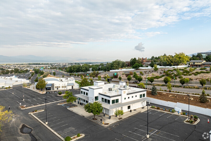More Photos Of 495 W University Pky, Orem Storefront Retail Office For Lease