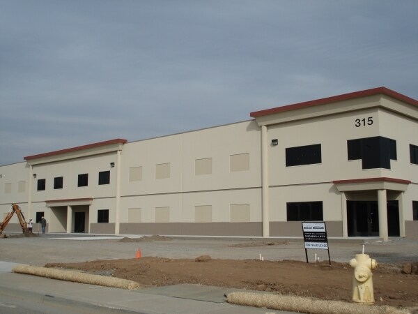 More Photos Of 315 Huss Dr, Chico Warehouse For Lease