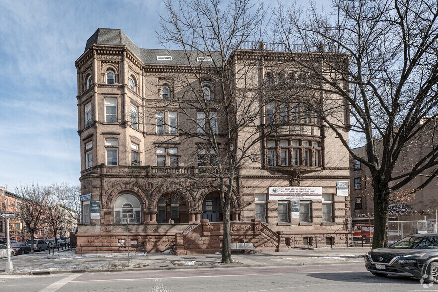 More Photos Of 19 Rogers Ave, Brooklyn Office For Lease