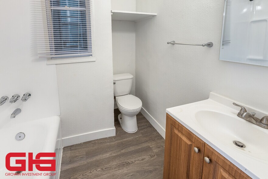 More Photos Of 280 Witmer St, Los Angeles Apartments For Sale