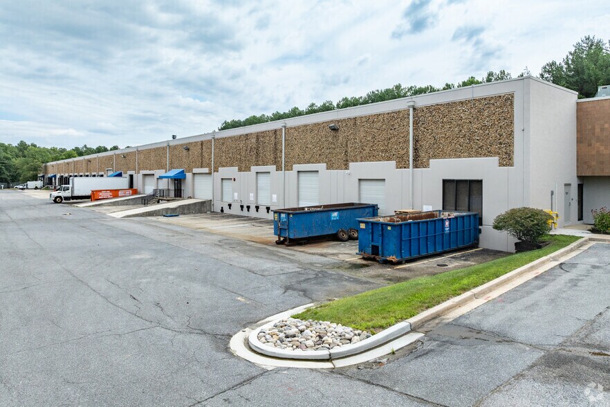 More Photos Of 7270 Park Circle Dr, Hanover Warehouse For Lease