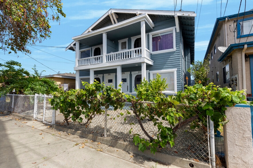 More Photos Of 372 W 11th St, San Pedro Apartments For Sale
