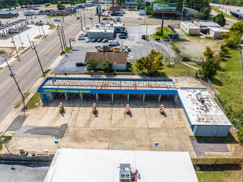 More Photos Of 2963-2967 Austin Peay Hwy, Memphis Carwash For Lease