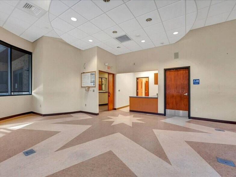 More Photos Of 1225 N Mound St, Nacogdoches Skilled Nursing Facility For Sale