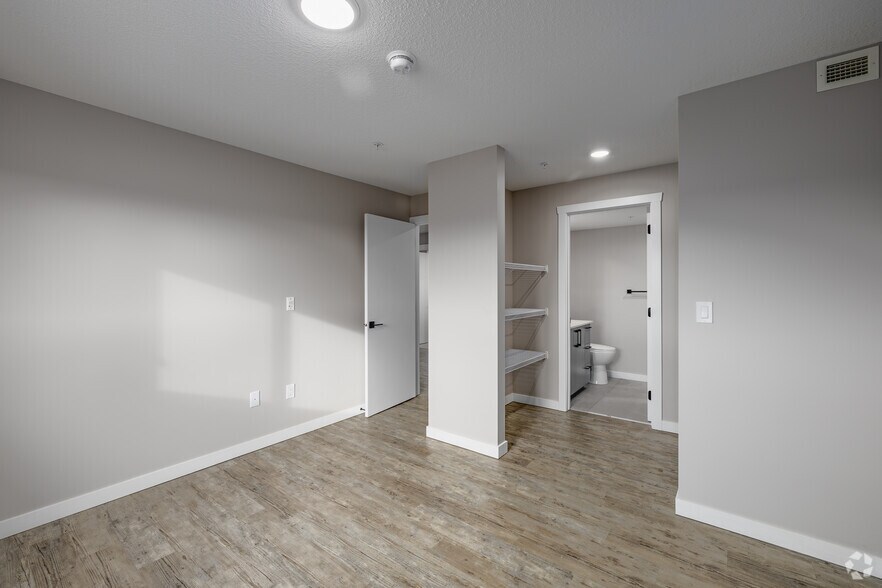 More Photos Of 80 Sage Hill Rd NW, Calgary Apartments For Lease