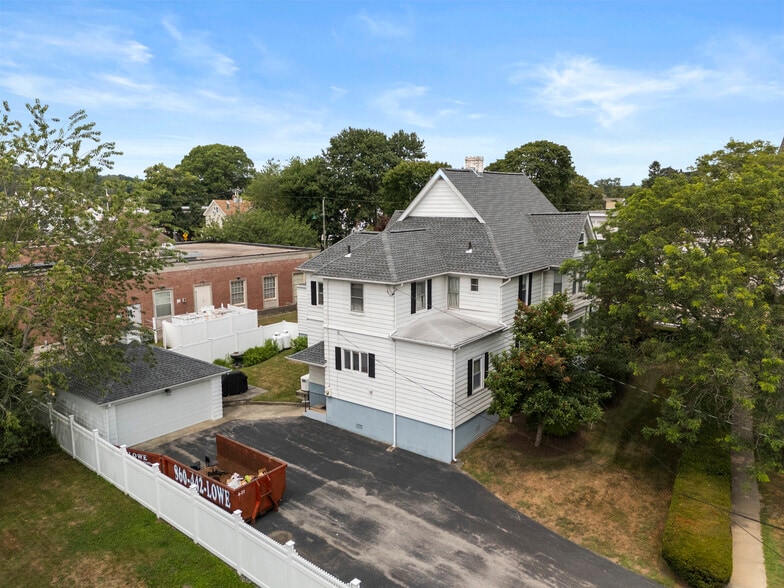 More Photos Of 32 E Main St, Mystic Office For Sale