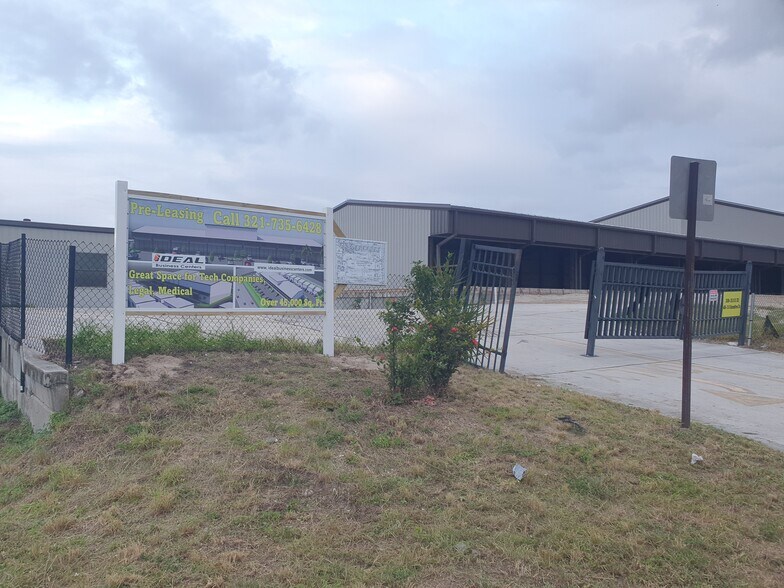 More Photos Of 3500 N Highway 1, Cocoa General Retail For Lease