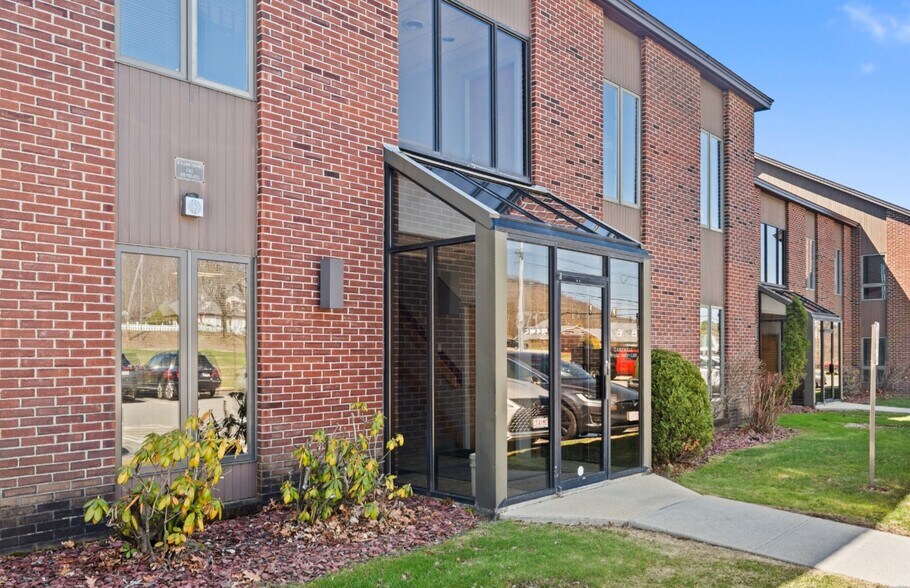 Primary Photo Of 871 Turnpike St, North Andover Office For Lease