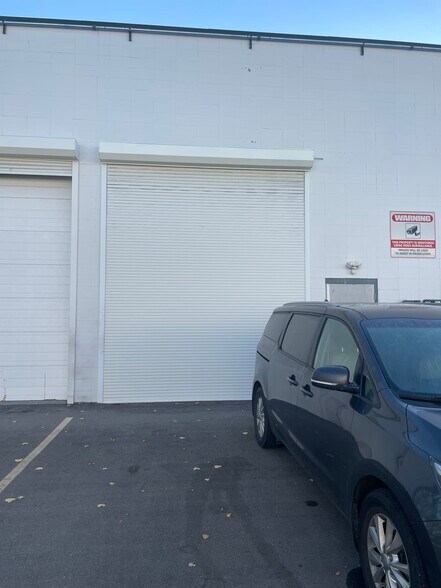 More Photos Of 1919 27th Ave NE, Calgary Warehouse For Sale