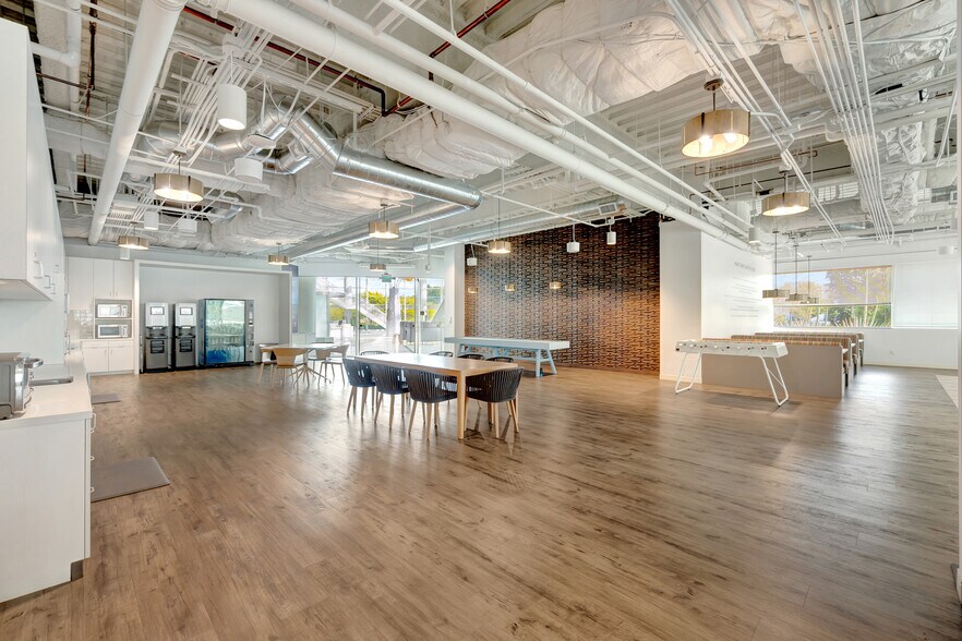 More Photos Of 5551 Katella Ave, Cypress Office For Sale