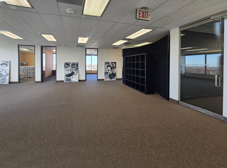 More Photos Of 100 N Central Expy, Richardson Office For Lease