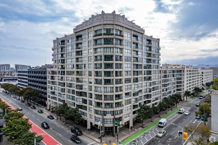 Primary Photo Of 725-727 Folsom St, San Francisco Storefront Retail Residential For Lease