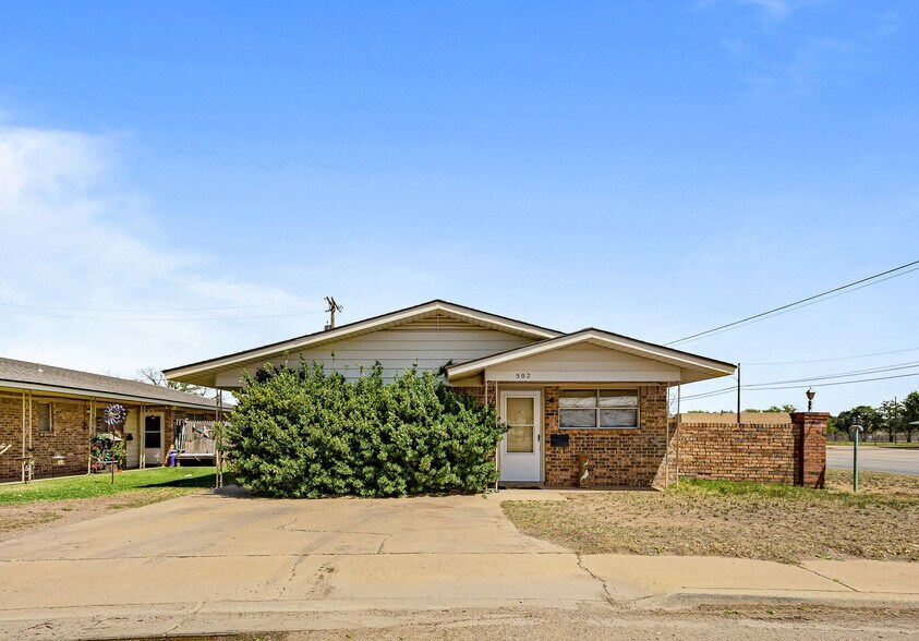 More Photos Of 501-524 Plaza Dr, Slaton Apartments For Sale