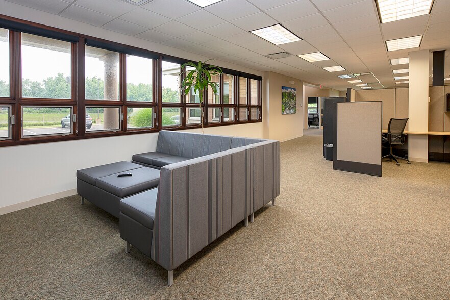 More Photos Of 22710 Fairview Center Dr, Fairview Park Medical For Lease