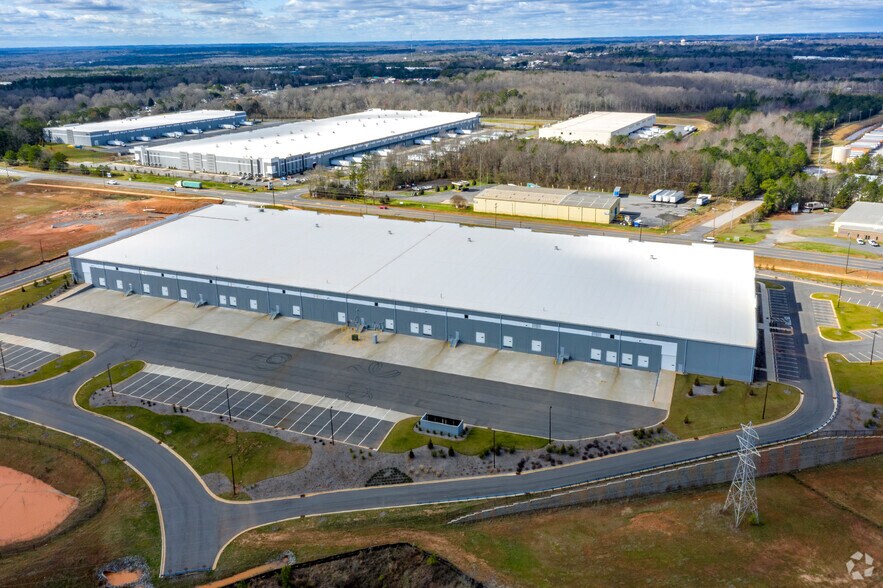 More Photos Of 2021 Williams Industrial Blvd, Rock Hill Warehouse For Lease