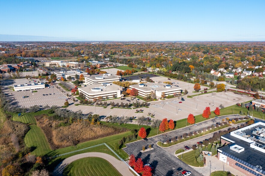 More Photos Of 34405 W 12 Mile Rd, Farmington Hills Office For Lease