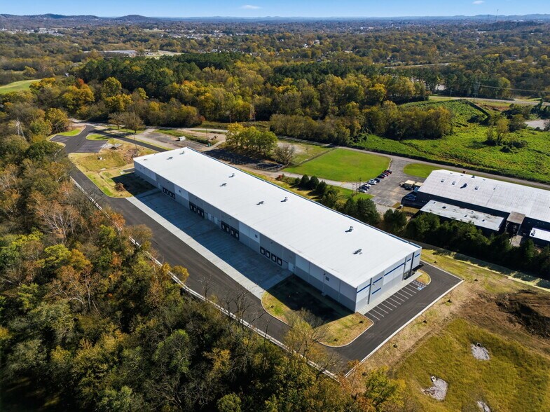 More Photos Of 100 Spontex Dr, Columbia Warehouse For Lease