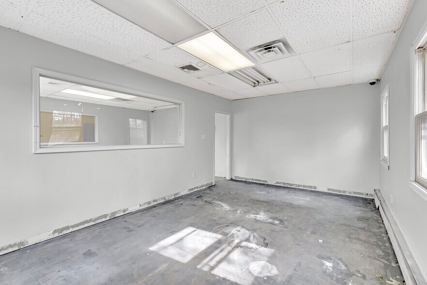 More Photos Of 540 Lacey Rd, Forked River Medical For Lease