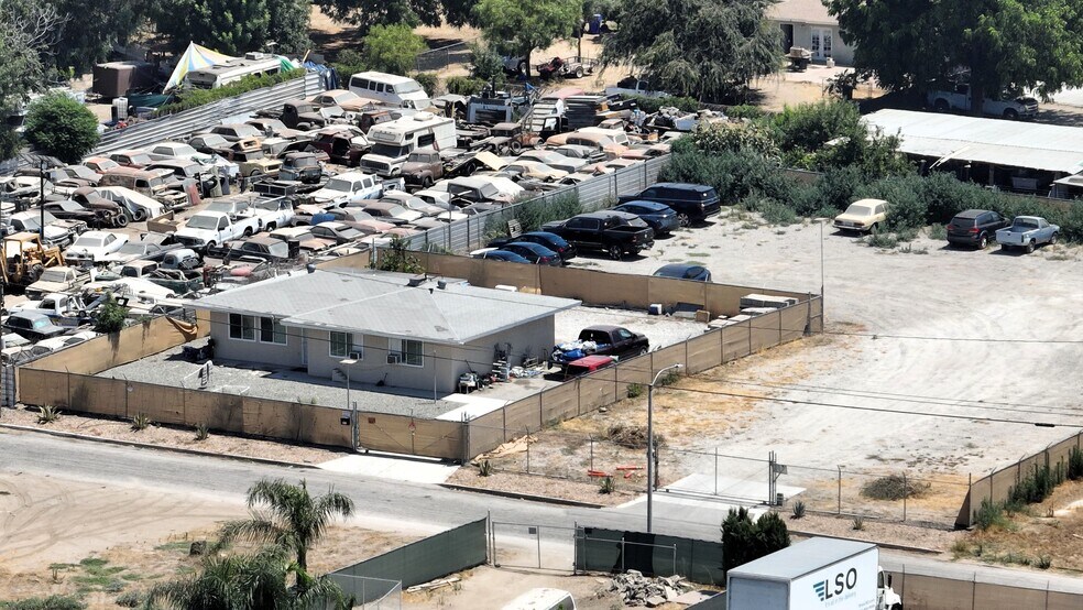 More Photos Of 771 San Jacinto St, San Bernardino Distribution For Sale