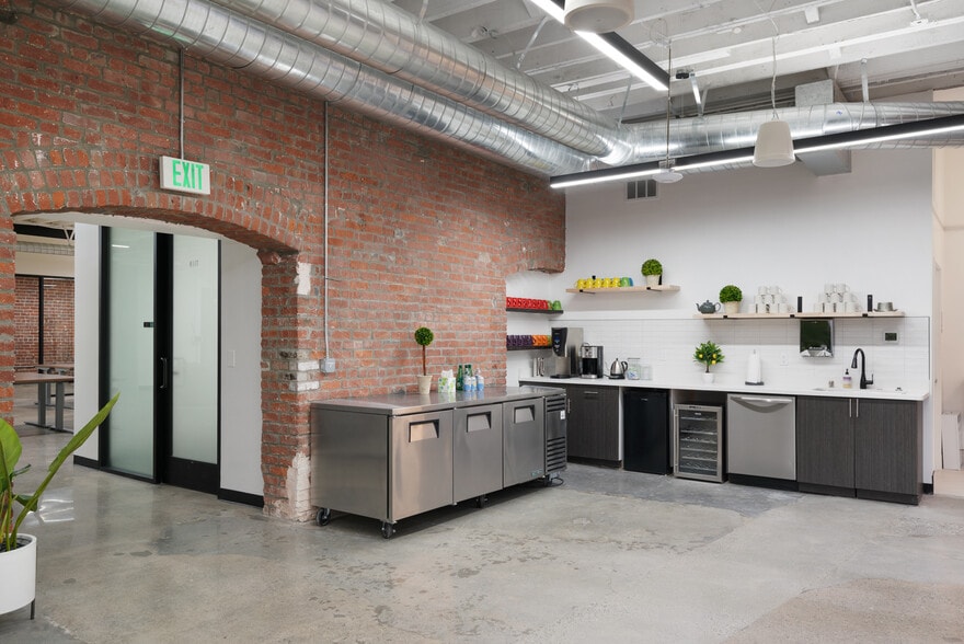 More Photos Of 346 9th St, San Francisco Loft Creative Space For Lease