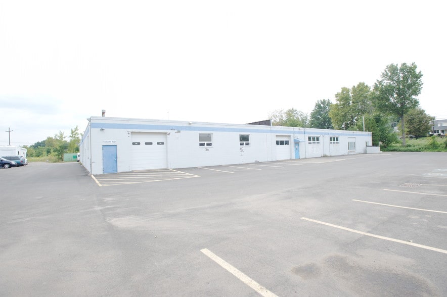 More Photos Of 82 Midland Ave, Saddle Brook Light Manufacturing For Lease