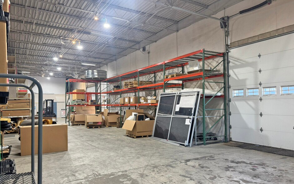 More Photos Of 1438 N Crooks Rd, Clawson Warehouse For Sale