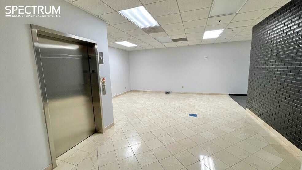 More Photos Of 24251 Town Center Dr, Valencia General Retail For Lease