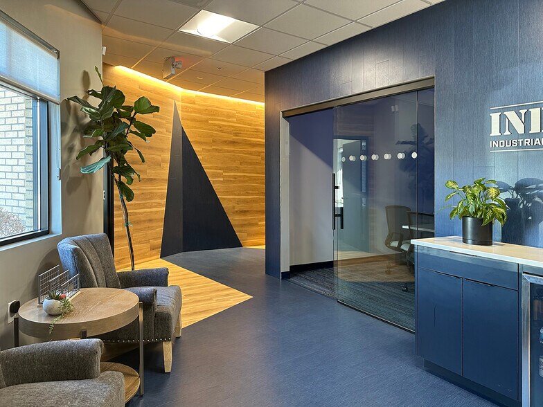 More Photos Of 3738-3776 Coon Rapids Blvd NW, Coon Rapids Medical For Lease