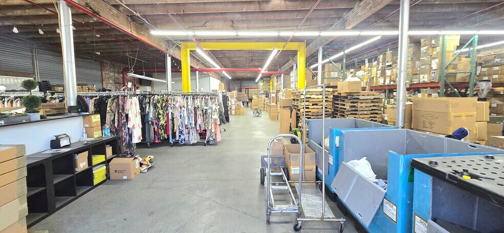 More Photos Of 170 E Jefferson Blvd, Los Angeles Warehouse For Sale