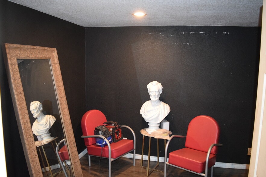 More Photos Of 2401 S Raritan St, Englewood Warehouse For Sale