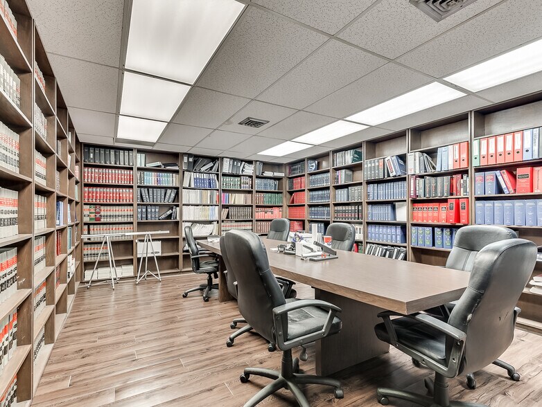 More Photos Of 325 Dean A Mcgee Ave, Oklahoma City Office For Sale