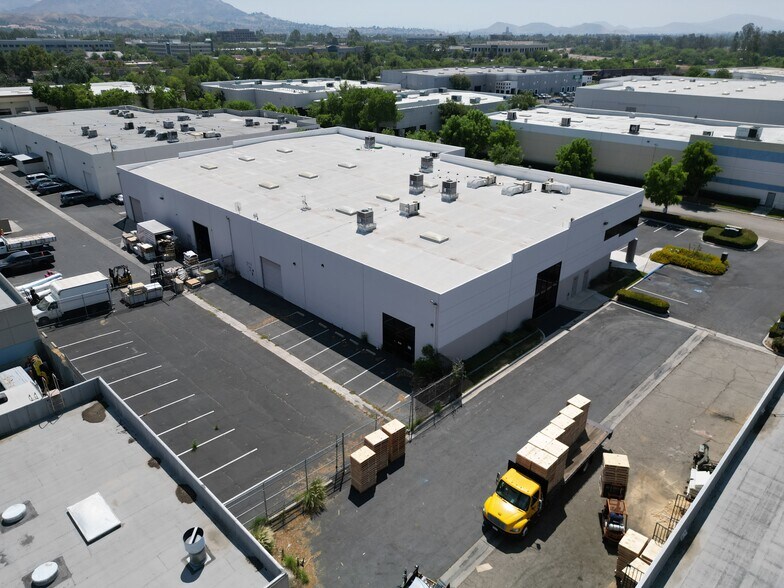 More Photos Of 1425 S Victoria Ct, San Bernardino Research And Development For Lease