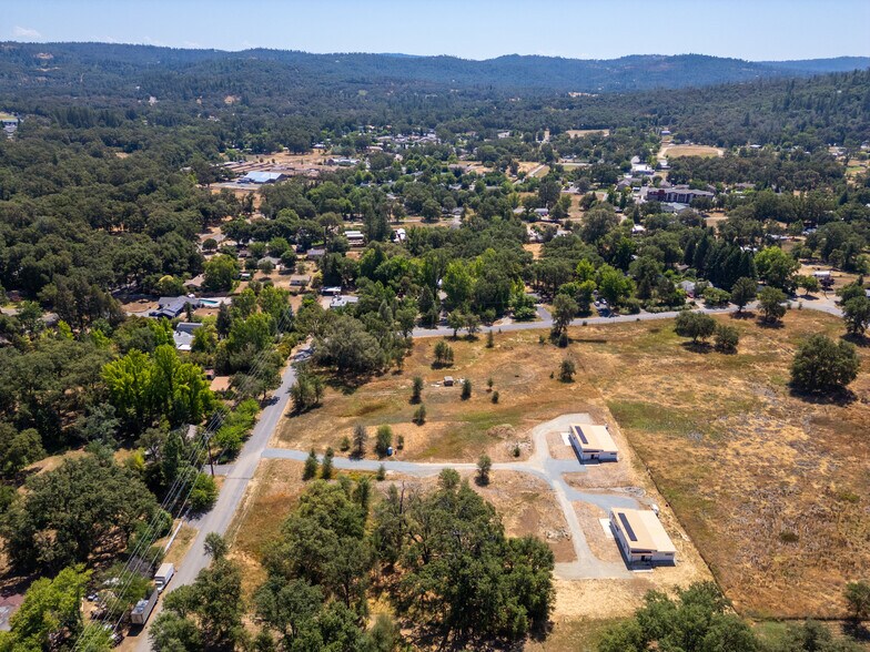 More Photos Of 18093 Lasso Loop, Penn Valley Apartments For Sale