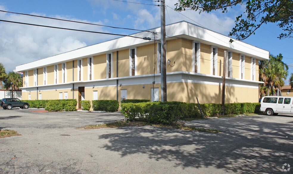 More Photos Of 4141 N Andrews Ave, Fort Lauderdale Medical For Lease