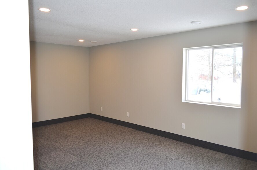 More Photos Of 7771 College Rd, Baxter Warehouse For Sale